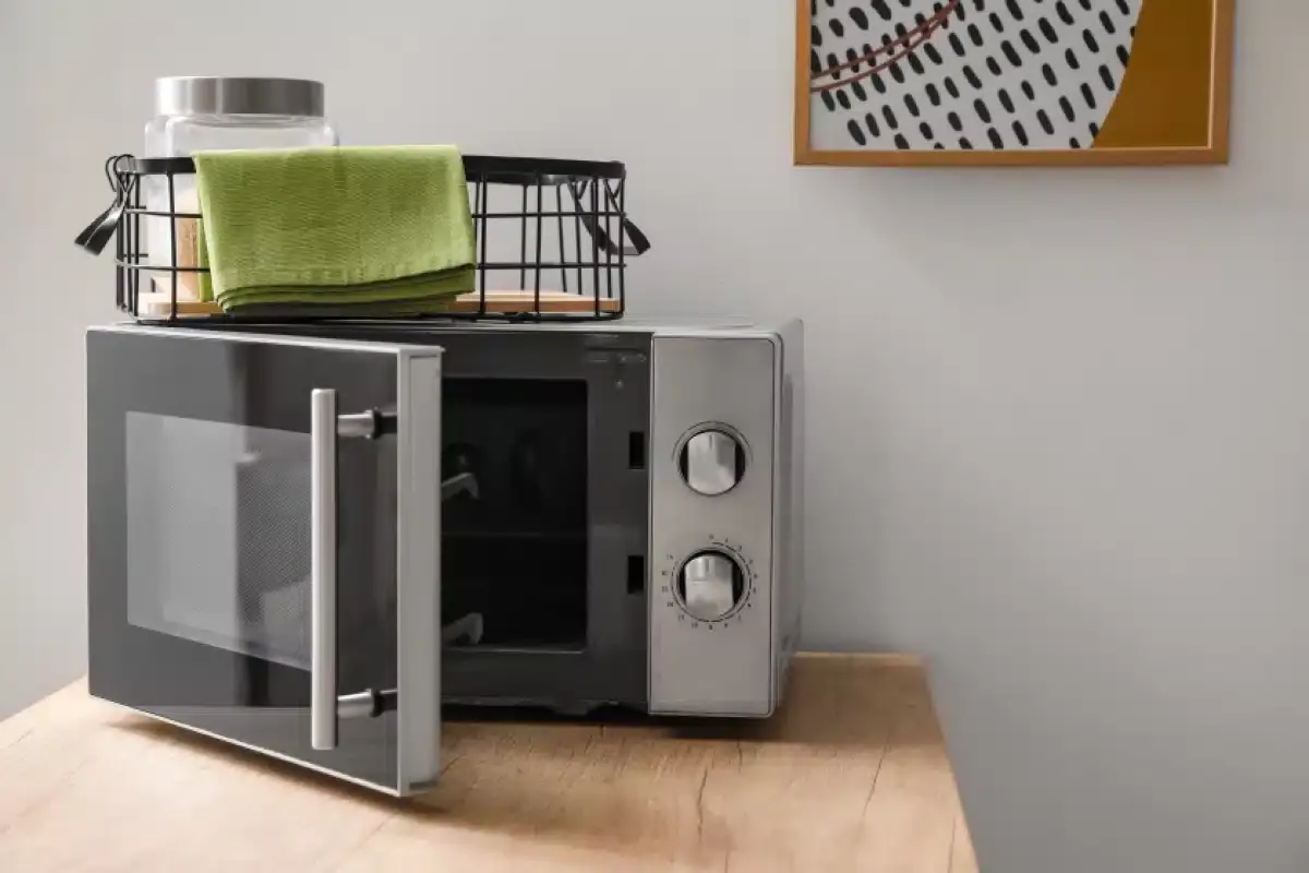 Sbohem mikrovlnná trouba: nahrazuje ji mnohem zdravější spotřebič